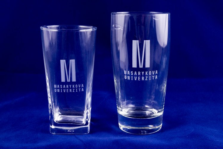 Glass with M 0,3 L
