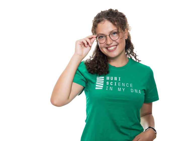Women´s T-shirt green "SCIENCE IN MY DNA"